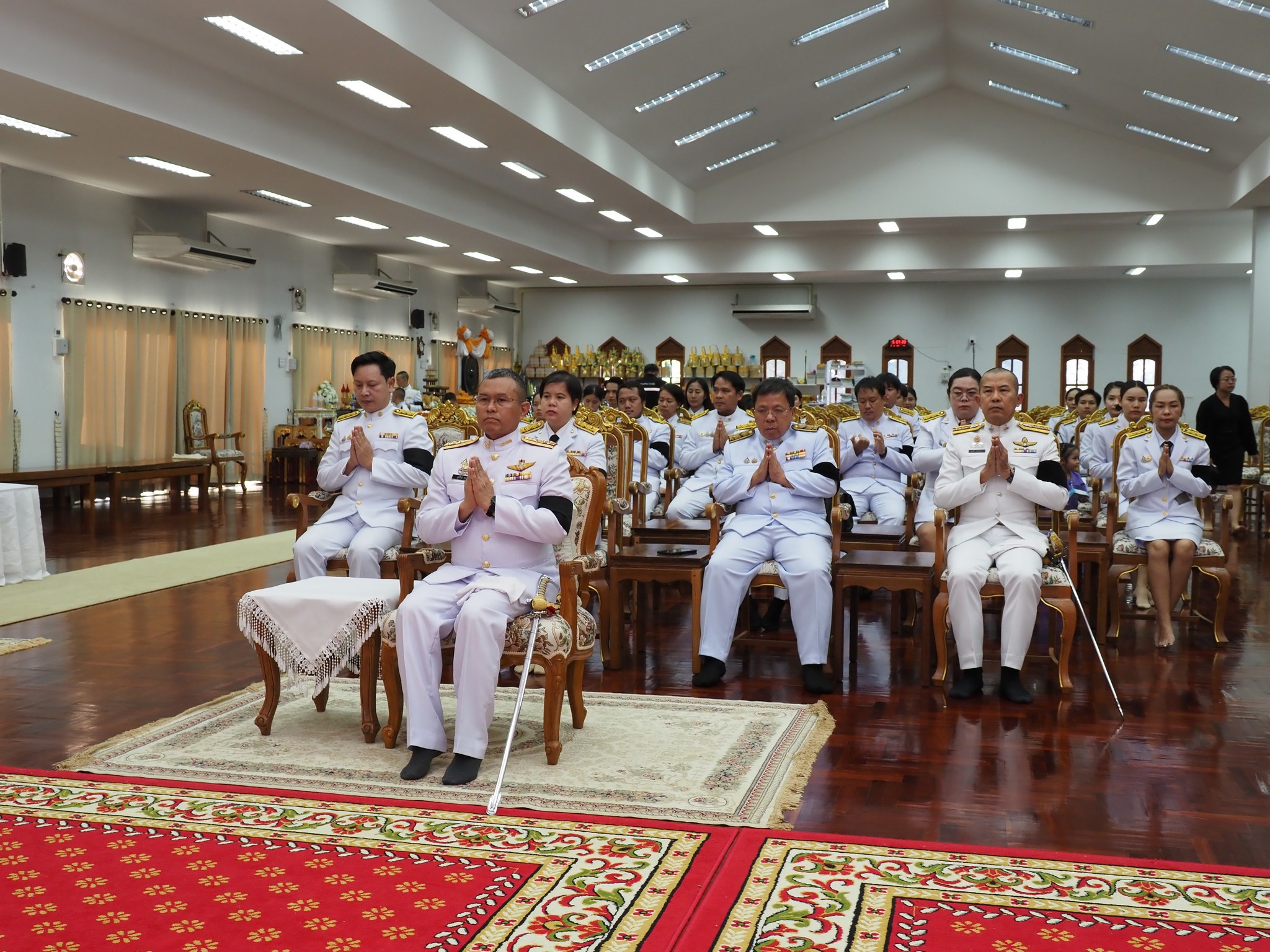 จังหวัดแม่ฮ่องสอน ประกอบพิธีบำเพ็ญกุศล พระพิธีธรรมสวดพระอภิธรรมเพื่ออุทิศถวายพระราชกุศลแด่ สมเด็จพระนางเจ้าสิริกิติ์ พระบรมราชินีนาถ พระบรมราชชนนีพันปีหลวง
