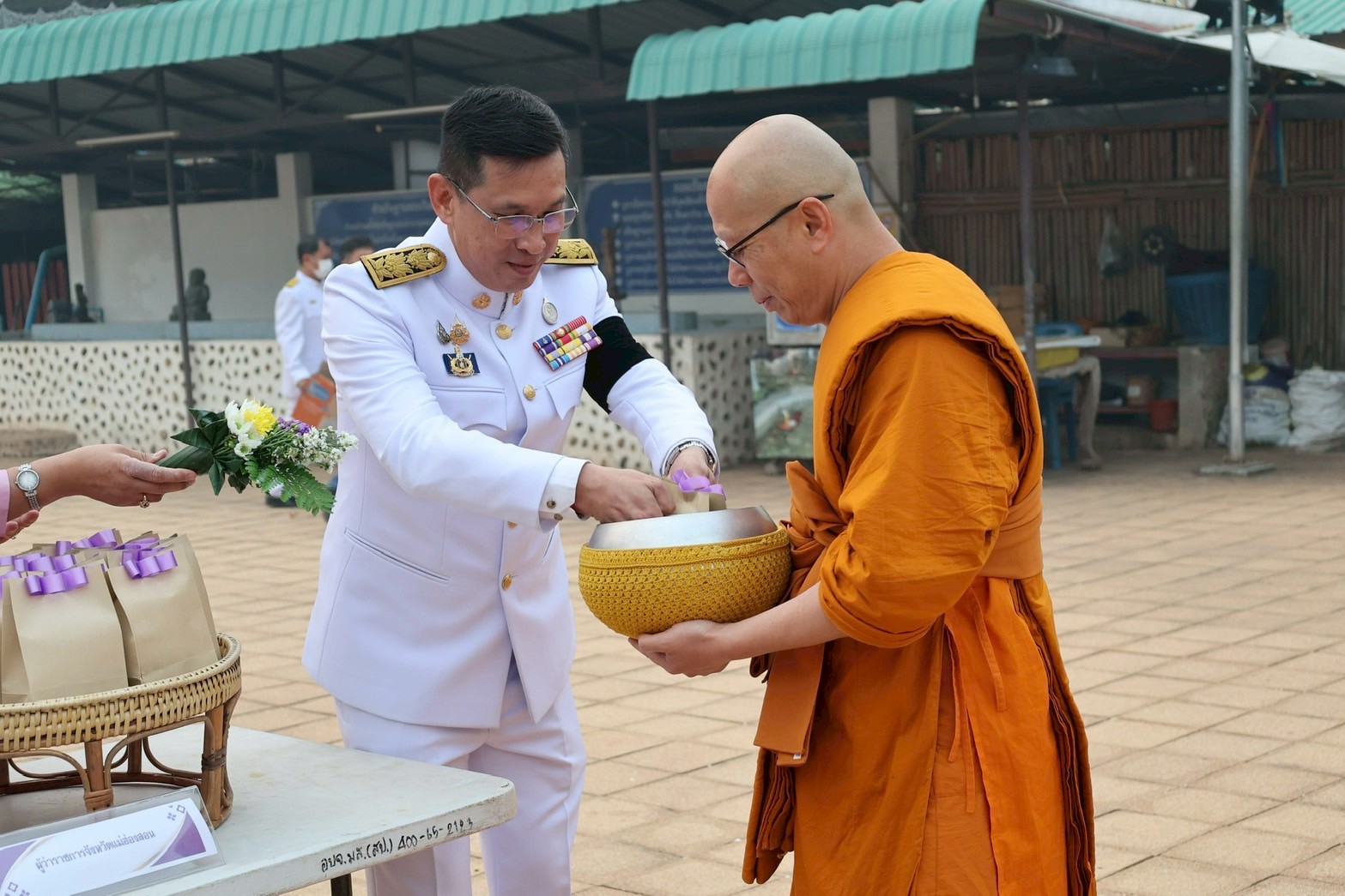 ผู้ว่าราชการจังหวัดแม่ฮ่องสอน นำพสกนิกรชาวจังหวัดแม่ฮ่องสอนทุกหมู่เหล่า ทำบุญตักบาตร เฉลิมพระเกียรติ สมเด็จพระกนิษฐาธิราชเจ้า กรมสมเด็จพระเทพรัตนราชสุดาฯ สยามบรมราชกุมารี &nbsp;เนื่องในวันคล้ายวันพระราชสมภพ 2 เมษายน 2569 เพื่อแสดงออกถึงความจงรักภักดี และน้อมรำลึกถึงพระมหากรุณาธิคุณอันหาที่สุดมิได้&nbsp;