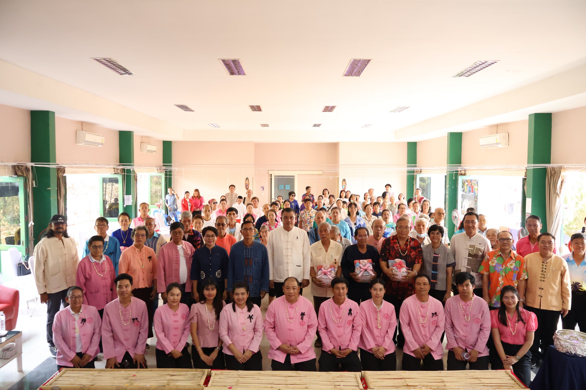 จังหวัดแม่ฮ่องสอน จัดกิจกรรมวันผู้สูงอายุแห่งชาติและวันแห่งครอบครัวจังหวัดแม่ฮ่องสอน ประจำปี 2569 ภายใต้แนวคิด "ก้ม กราบ กอดผู้สูงอายุ สร้างครอบครัวไทยเข้มแข็ง"&nbsp;