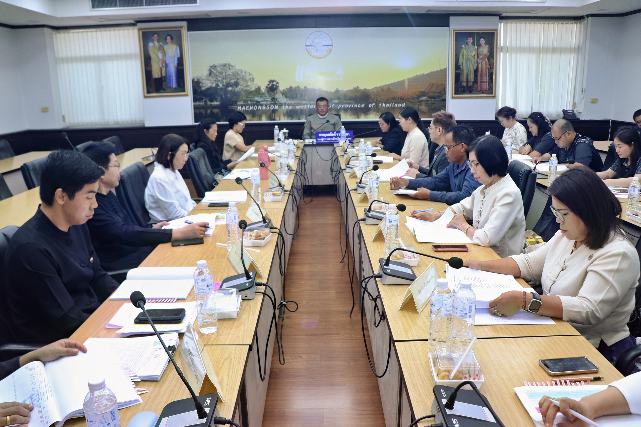 จังหวัดแม่ฮ่องสอน ติดตามผลการดำเนินงานของคณะอนุกรรมการบริหารกองทุนพัฒนาบทบาทสตรีระดับจังหวัด