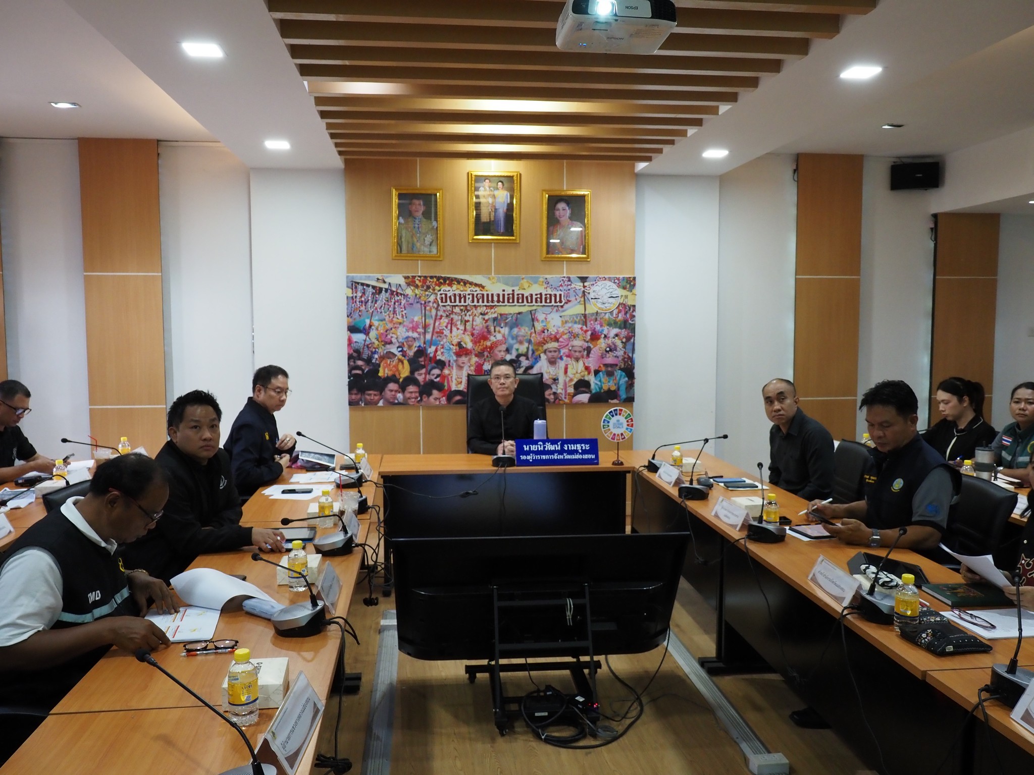 รองผู้ว่าราชการจังหวัดแม่ฮ่องสอน ร่วมการประชุมจัดทำแผนงาน/โครงการ ที่มีความจำเป็นเร่งด่วนเพื่อป้องกันและแก้ไขปัญหาอุทกภัยและภัยแล้งในพื้นที่ภาคเหนือ (ตอนบน)