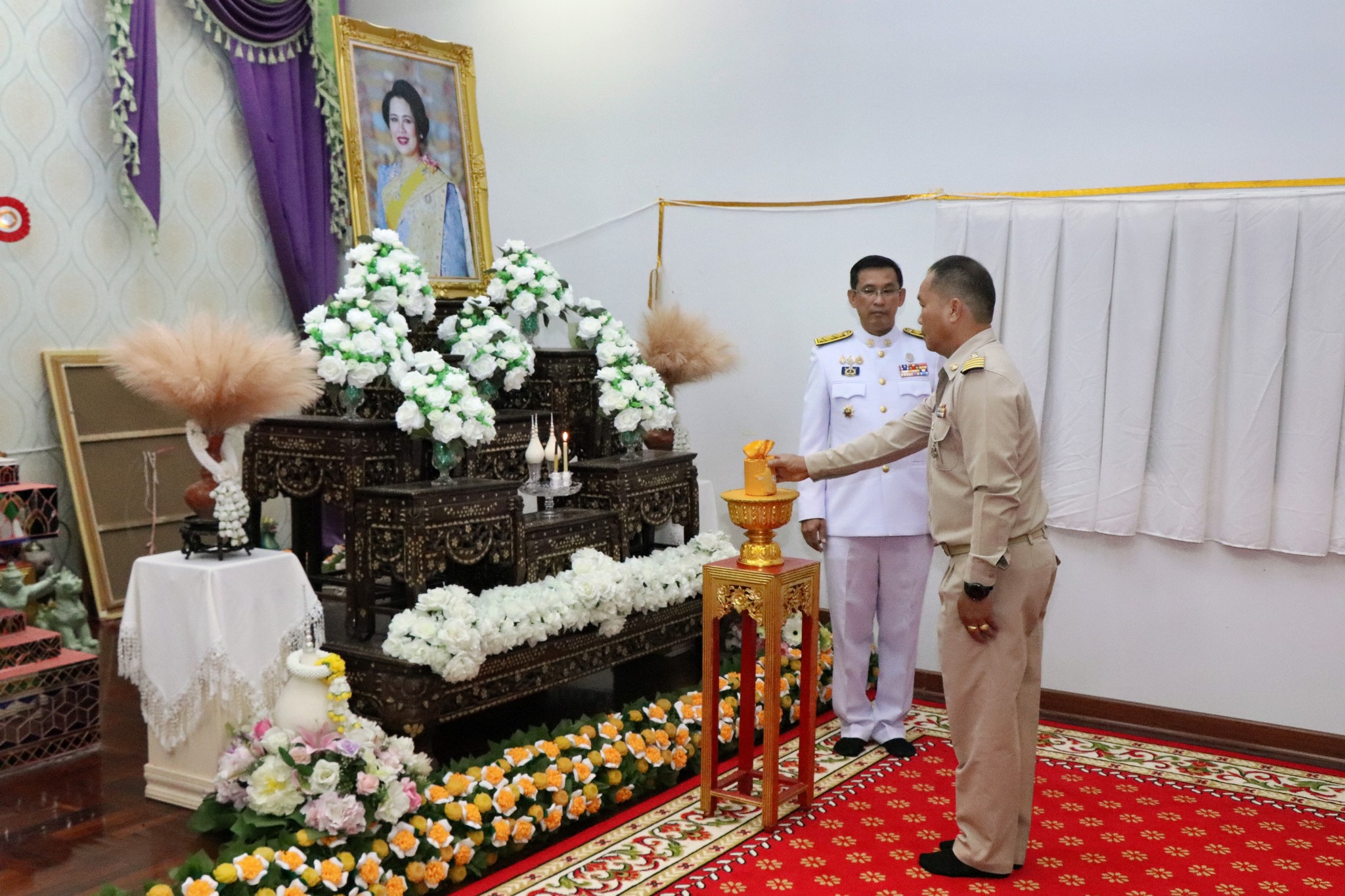 จังหวัดแม่ฮ่องสอน ประกอบพิธีมอบเงินขวัญถุงพระราชทานกองทุนแม่ของแผ่นดิน ประจำปี 2569 ภายใต้แนวคิด "พลังแห่งความเมตตา ชุบชีวิตเปลี่ยนชุมชน" สานต่อพระราชปณิธานคุ้มครองลูกหลานไทยให้พ้นภัยยาเสพติด