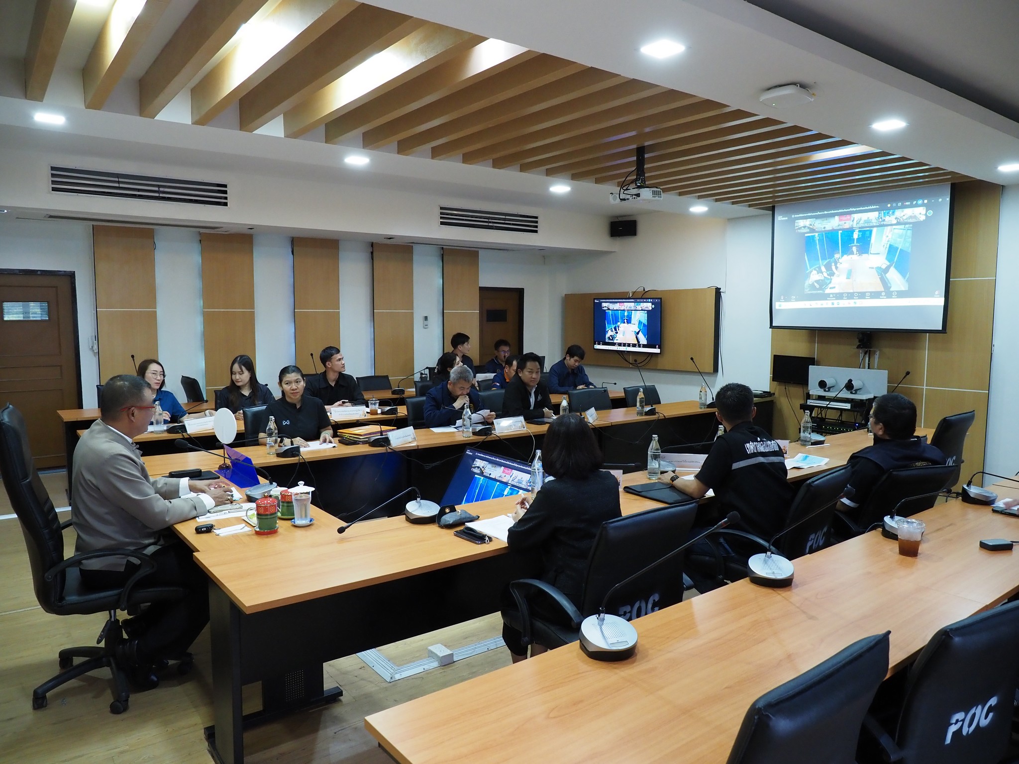 รองผู้ว่าราชการจังหวัดแม่ฮ่องสอน ร่วมการประชุมเพื่อติดตามการจัดทำแผนงาน/โครงการ ที่มีความจำเป็นเร่งด่วนเพื่อป้องกัน และแก้ไขปัญหาอุทกภัยและภัยแล้งในพื้นที่ภาคเหนือ